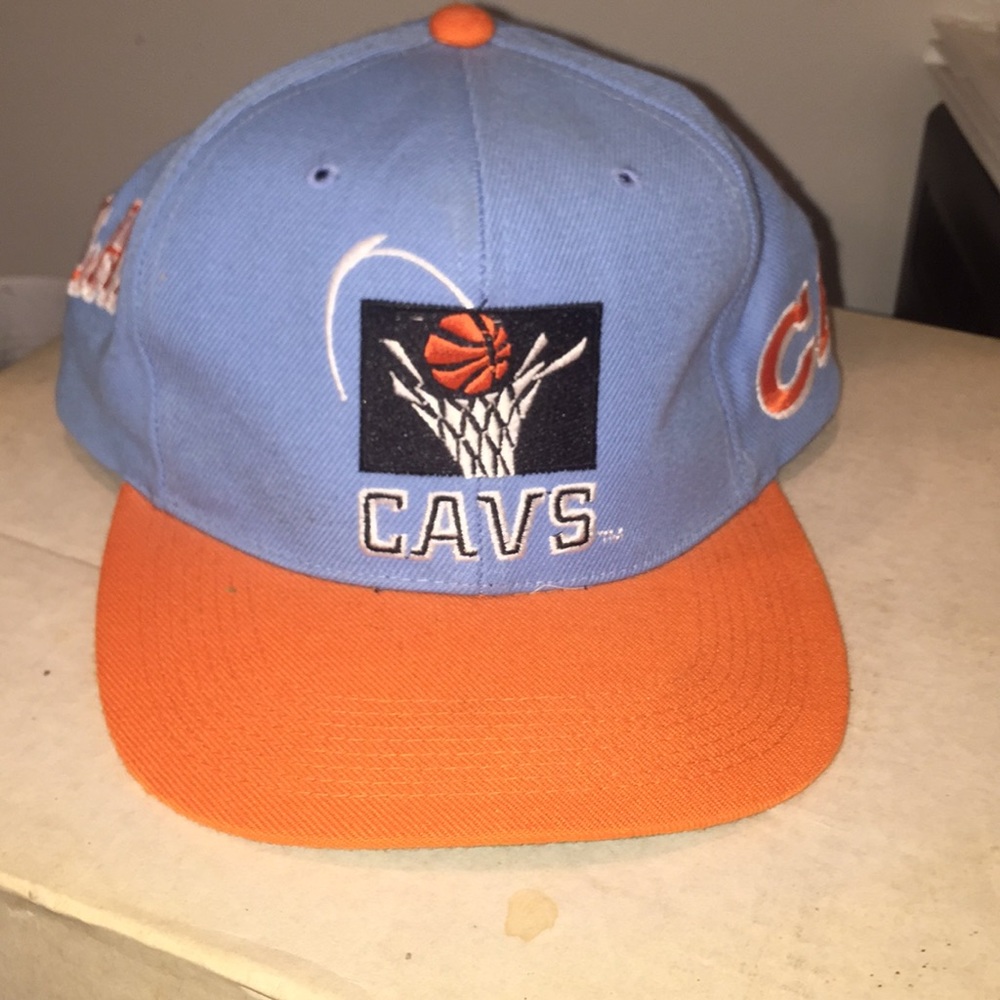 Cleveland Cavaliers SnapBack vintage looking